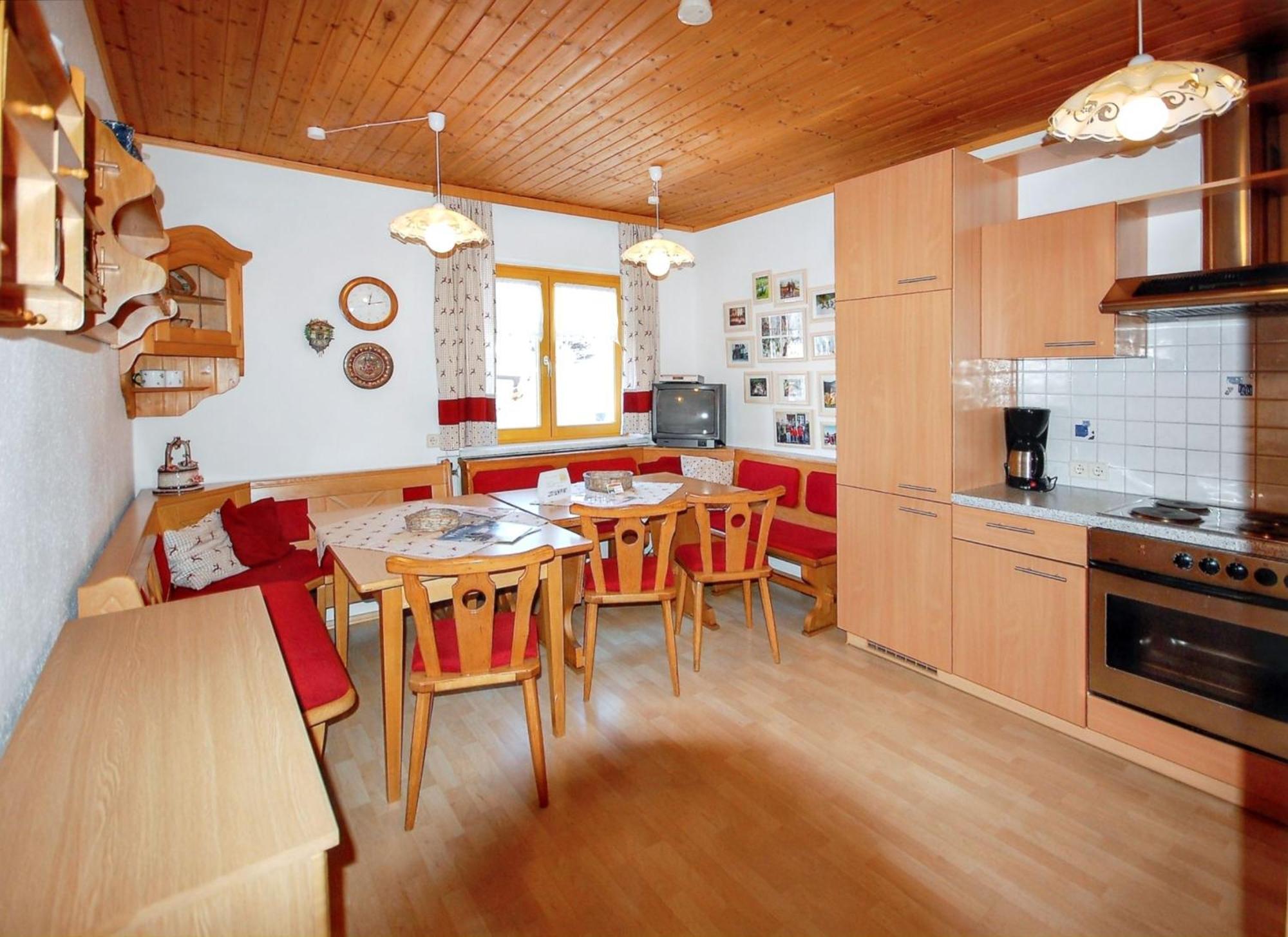 Charming House In Pruggern, Mountain View Villa Bagian luar foto